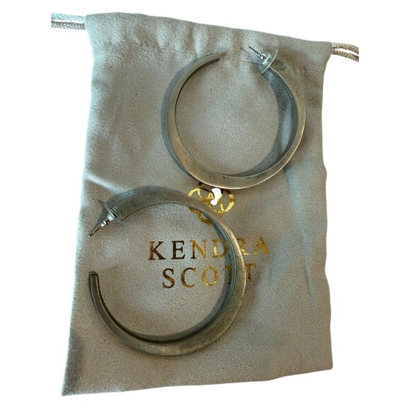 Kendra Scott Avi Hoop Earrings Rhodium-Plated Brass | Classic Silver Tone - Picture 1 of 8
